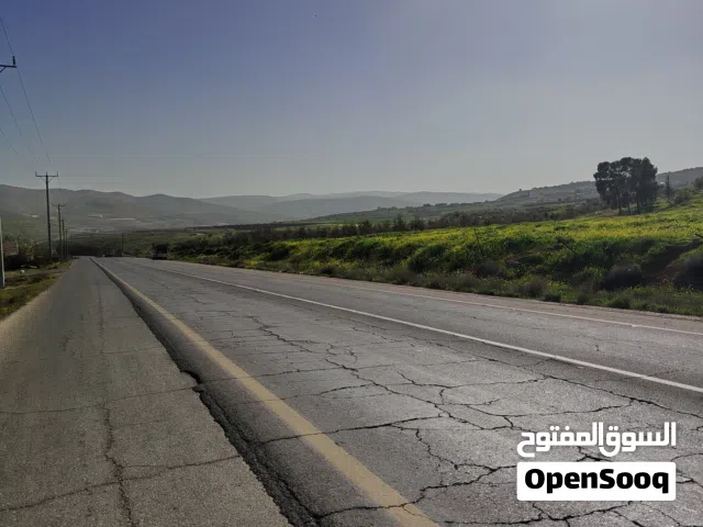 اراضي للبيع على شارع جرش الزرقاء الرئيسي من المالك مباشرة