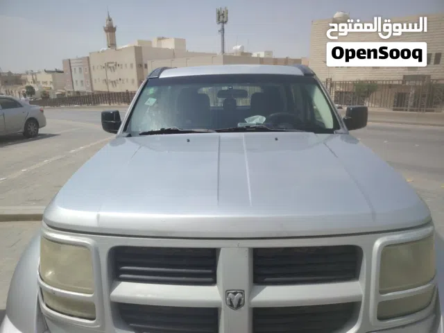 2011 دودج نيترو SXT