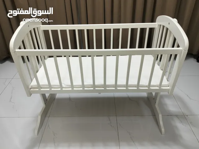 سرير مهد الاطفال