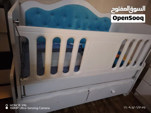 سرير اطفال