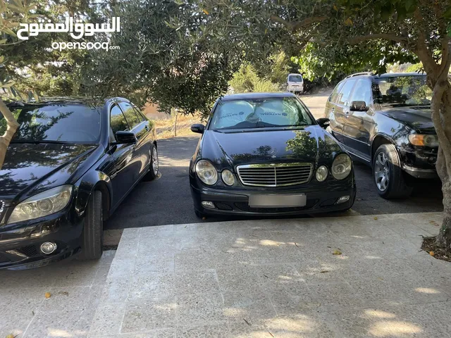 مرسيدس E200موديل 2004