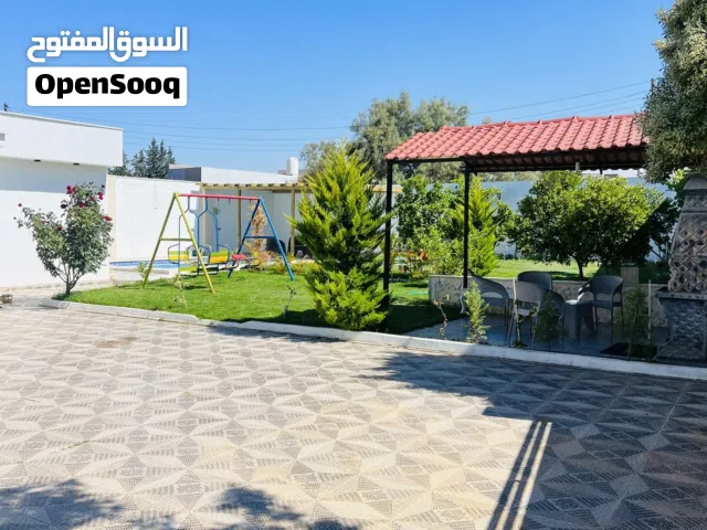 2 Bedrooms Chalet for Rent in Tripoli Tajura