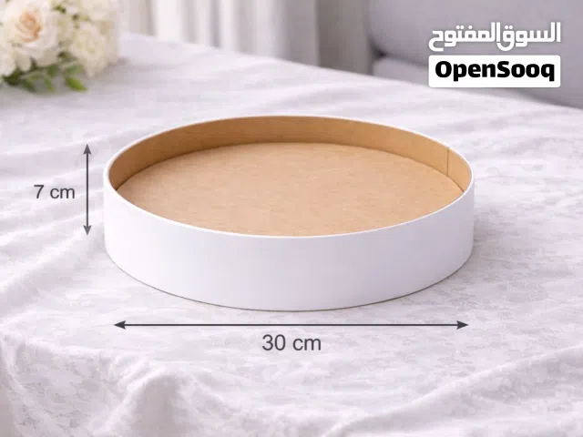 صواني او علب خشب للحلويات