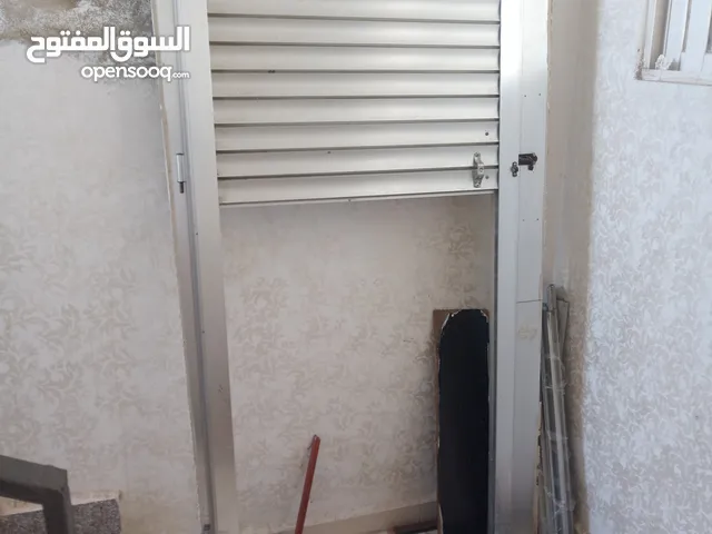 باب الالمنيوم