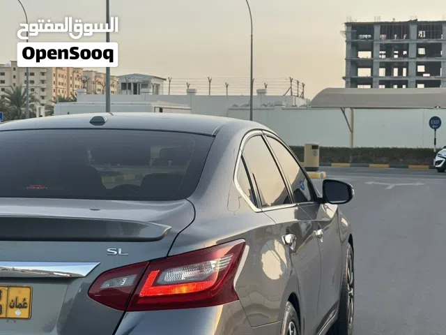 نيسان التيما SL المستخدم الاول نظيف جداً