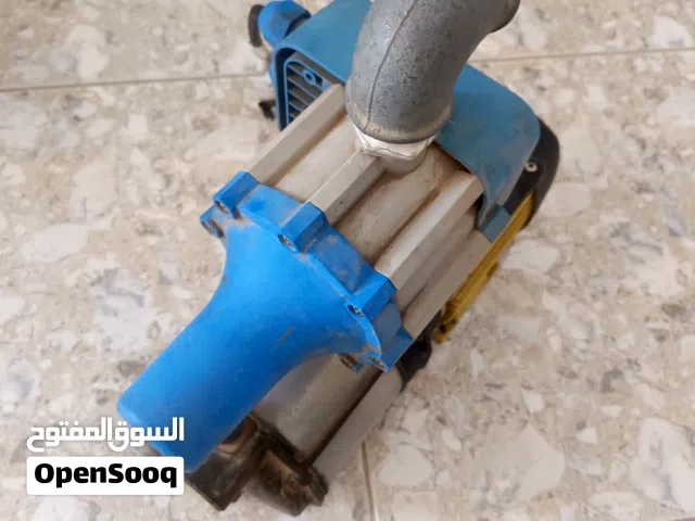 مضخة ماء منزلية متعددة المراحل تستخدم لتقوية ضغط المياه