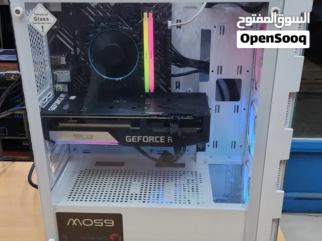 للبيع بي سي جيمنقCorei5/12Gen /16GB ram/256Ssd+1TB /3060 TiRTX 8 GB كالجديد لون أبيض