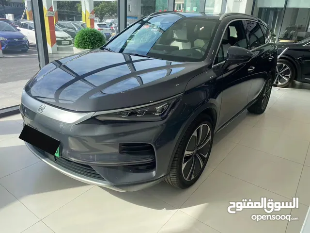 BYD TANG 6 مقعد اعلى صنف