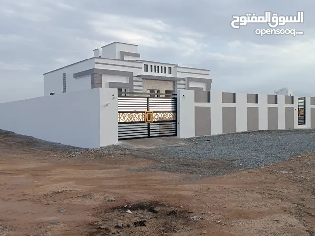 200m2 5 Bedrooms Townhouse for Sale in Al Batinah Rustaq