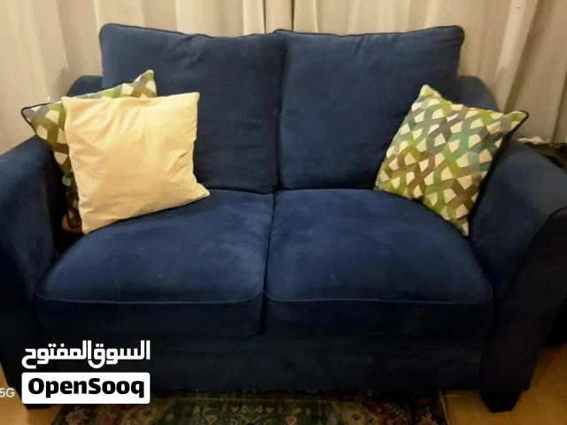 كنبة لشخصين لون كحلي 35ريال– حالة ممتازةللبيع كنبة مريحة بلون كحلي أنيق