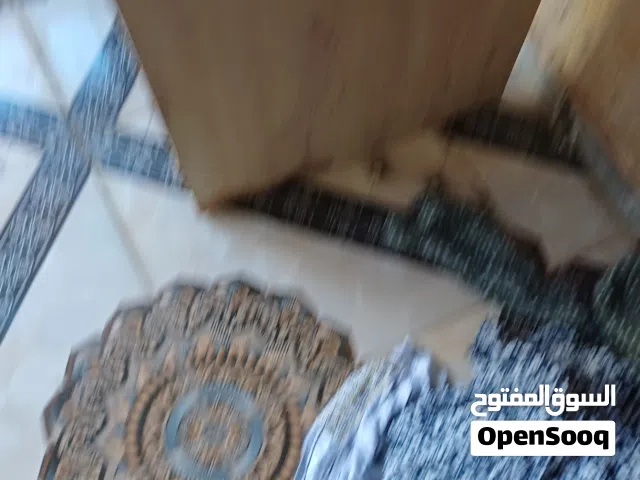 مكتب بحاله جيده بسعر جيد