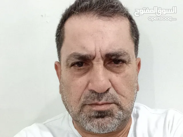 محمد دعيبس مدير مطعم بخبرة تفوق 14 عامًا في قطاع الضيافة بدول الخليج أبحث عن فرصة جديدة في الكويت