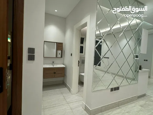 110 m2 3 Bedrooms Apartments for Rent in Al Riyadh Al Malqa