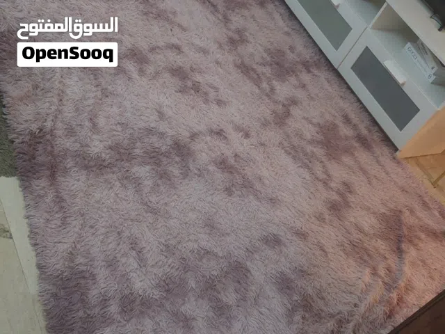 سجادة غرفة نوم أطفال بحالة الوكالة للبيع