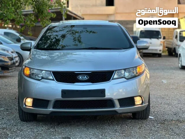 2010 كيا سيراتو EX