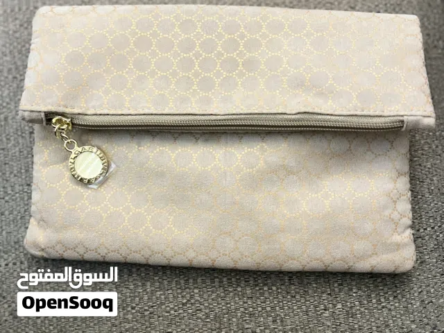 شنتة مكياج جديدة bulgari اصلية 100٪