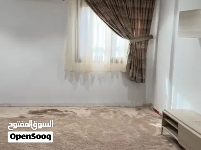 شقة مفروشة حجم كبير في عمارات سوق الثلاثاء مشطبة