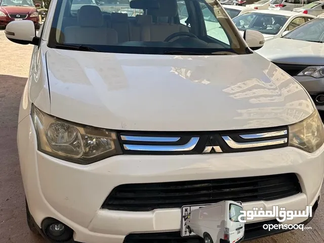 Sal misthubishi Outlander 2014