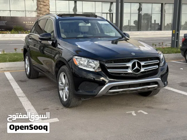 2017 مرسيدس بنز الفئة-GLC GLC 300