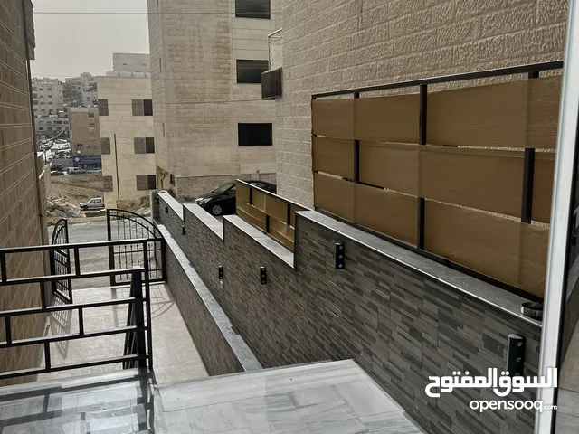 شقه ارضيه بتلاع العلي خلف مطاعم طواحين الهواء من المالك مباشره