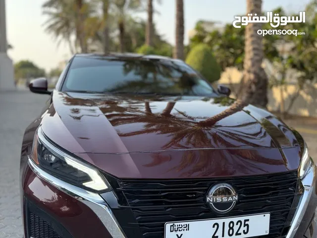 Sedan Nissan in Dubai
