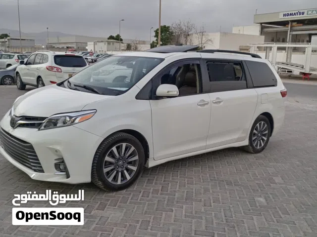 2019 تويوتا سيينا XLE Limited