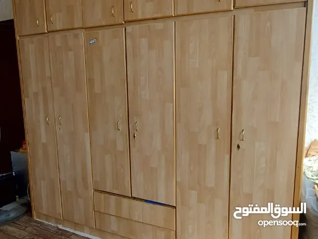 خزانة ملابس للببع