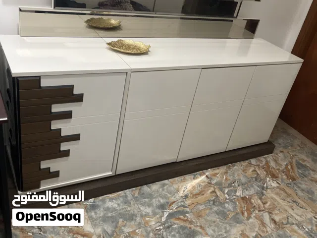 طاولت الطعام + دولاب احذيه