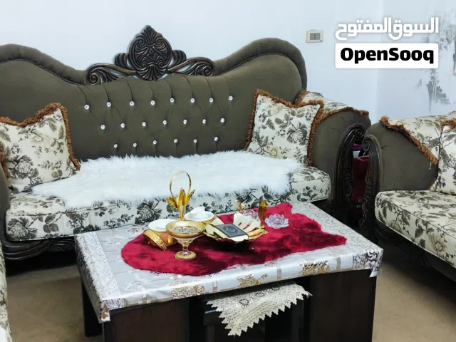 طقم كنب سبع مقاعد جديد حال الوكاله دير ابي سعيد لواء الكورة