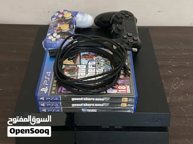 PLAY STATION 4