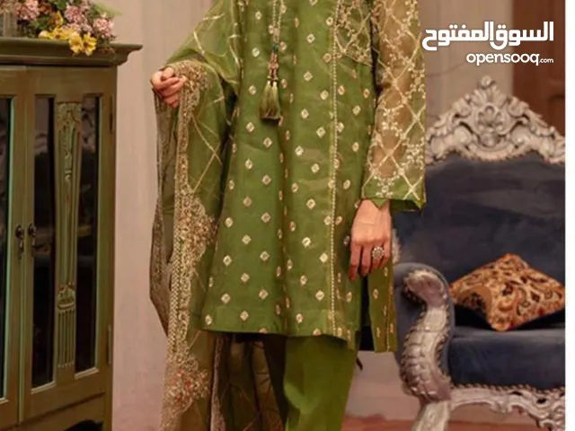 Brand NEW Pakistani Dresses Size SMALL