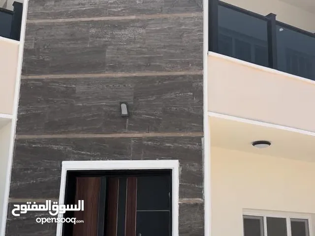 329 m2 4 Bedrooms Townhouse for Sale in Basra Al-Amal residential complex