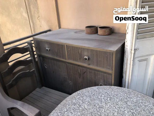 جذامتان ودرج كبير