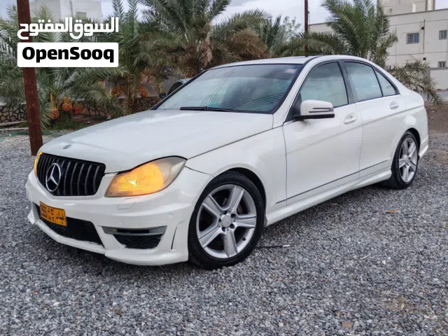 2011 مرسيدس بنز الفئة-C C 300