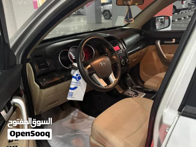 2013 كيا سورينتو Standard