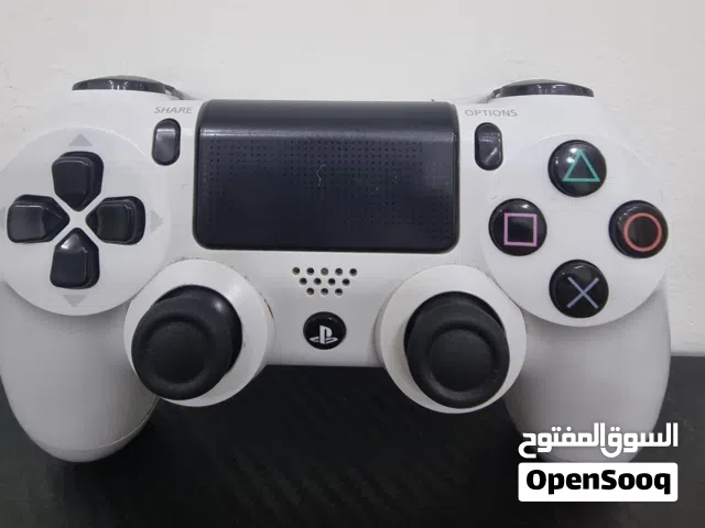 للبيع يدة بليستيشن 4