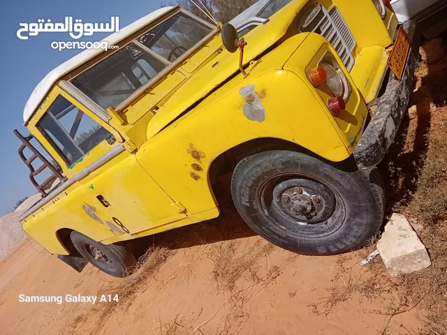 Used Land Rover Defender in Tripoli