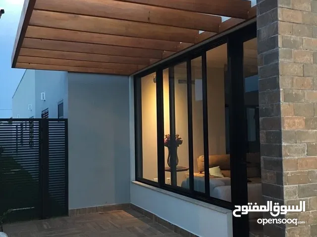 تركيب مضلات وسياجات ألمنيوم و خشبي وحديد