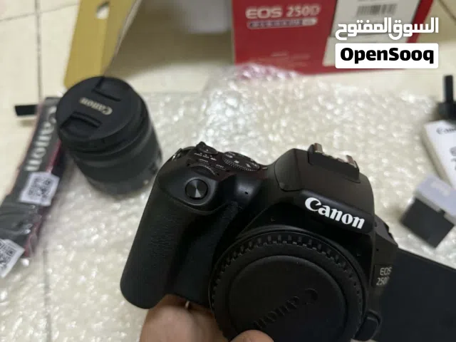 كمره canon ممتازه جدا وجودتها عاليه جديده مغ كل ملحقاتها