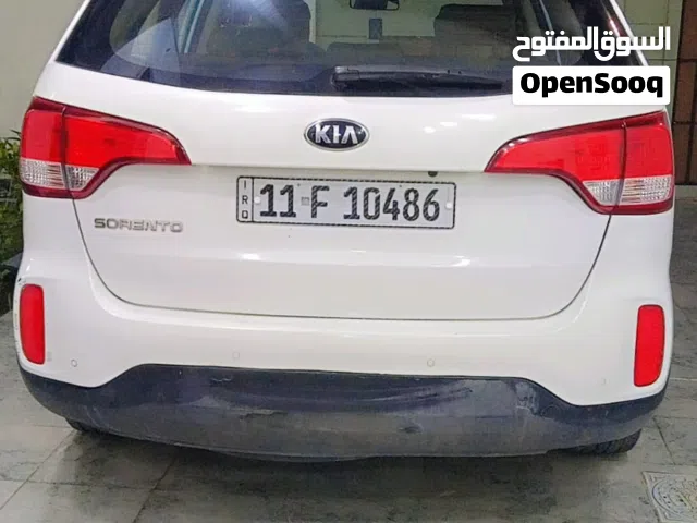 2014 كيا سورينتو Standard