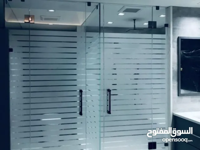 ( GLASS AND SECURIT ) حجير  زجاج سيكوريت: الأمان والأناقة في آن واحد..  " لحماية فائقة ومظهر عصري "