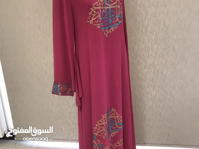 ملابس مشكله