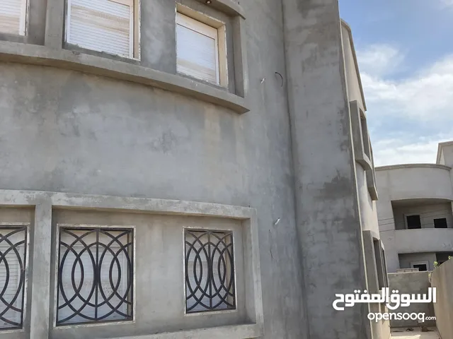 300 m2 More than 6 bedrooms Villa for Rent in Benghazi Hai Qatar