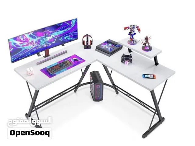 طاولة على شكل L