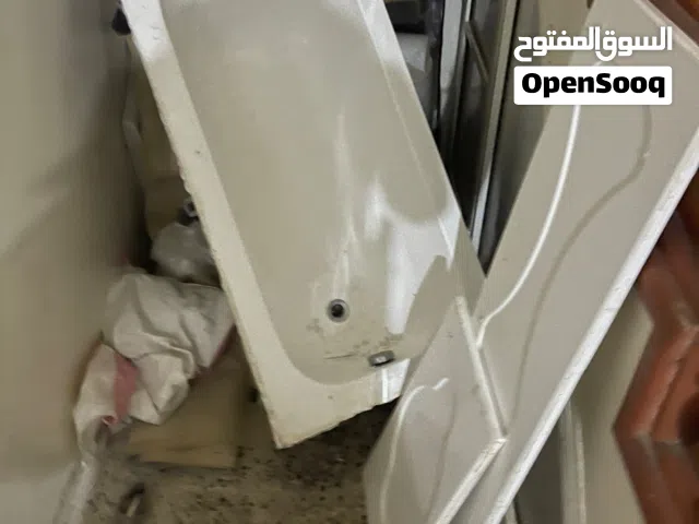 حوض استحمام فوق البلاط