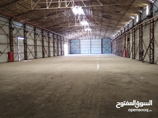 للايجار للشركات مخزن مرخص. مطافي. مياه. كهرباء