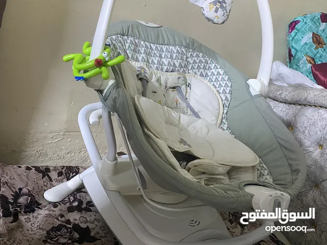 كرسي هزاز وثابت ماركة جوي ماخذتة بي مجال بسيط استعمال كولش قليل