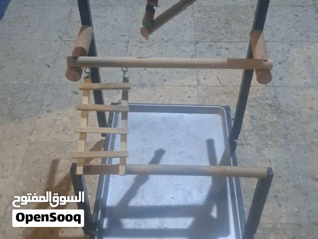ستاند حديد قابل للفك والتركيبي