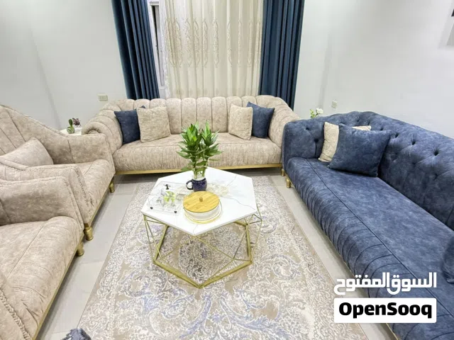 كنب للبيع يحتوي على 9 مقاعد وفي 2 كرسي نظام كنباية ...