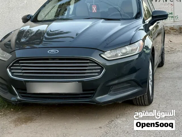 2016 فورد فيوجن SE